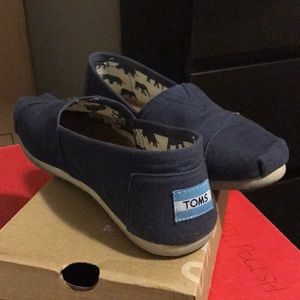 TOMS